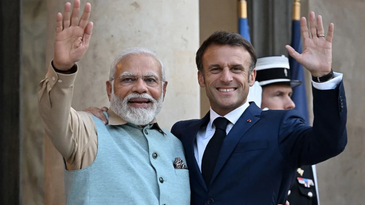 Modi Macron Jaipur Parkota Visiting Hours, Modi Macron in Jaipur, 14 th National Voters Day, PM Modi Macron Road Show Jaipur, Macron lands in Jaipur, republic day ,  Prime Minister Narendra Modi and French President Emmanuel Macron , सांगानेरी गेट , जयपुर वाॅल सिटी, PM Modi Macron Road Show in Jaipur, 14 th National Voters Day